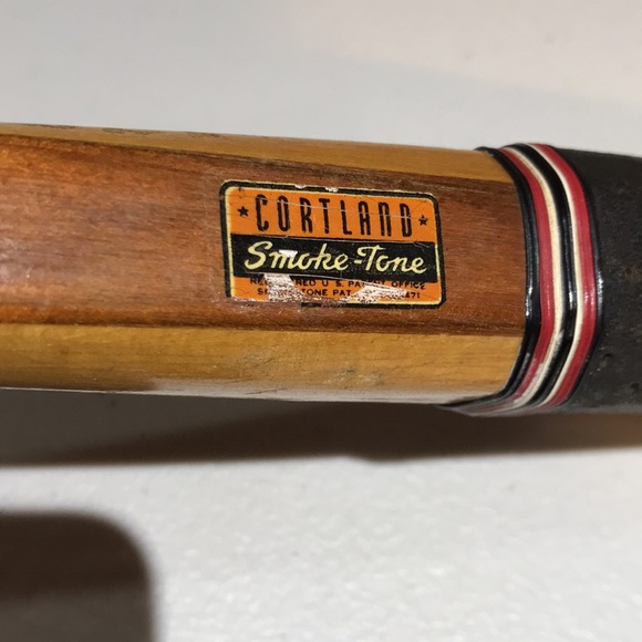 Antique Cortland Commander Wooden Tennis Racket - Picture 8 of 10